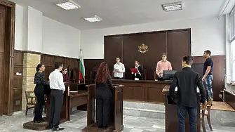 Ученици от Добрич и хърватския град Иванич посетиха Окръжния съд в Деня на отворените врати