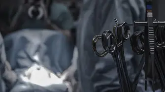 „Сега поне имам шанс“: Хирурзи трансплантираха свинско сърце в опит да спасят умиращ мъж