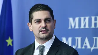 Боби Михайлов извика свещеник в БФС, за да направи молитва против уроки