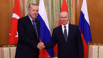 АКФ: Хакнати имейли разкриват тайни сделки за “Турски поток” и договорки между Борисов и Путин