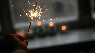 При неправилно използване на пиротехнични средства: Ръцете и лицето са сред най-засегнатите зони