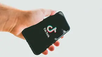 ”Смущаващо е, че знаем толкова малко”: Как ТикТок влияе на психичното ни здраве
