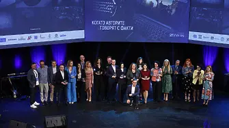 Ниски заплати, токсична среда, корупция и рекет: Българските журналисти все по-често бягат към рекламата и пиара
