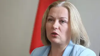Тагарев: Не може да има мирно решение на войната, при което Украйна да предаде територии на Русия