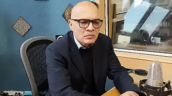 „Мога да сготвя борш, но мога и да те нокаутирам“: Все повече жени на фронта в Украйна