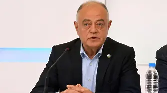 Светлозар Желев по Дарик: 3-ти март не означава абсолютно нищо, освен спиране на една война