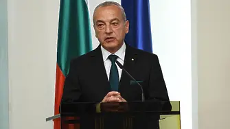 Донев: Твърденията, че служебните правителства са “отстранили” над 13 хил. служители, са неверни и манипулативни