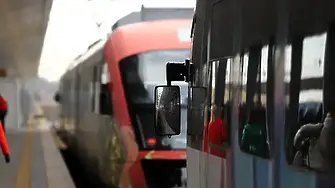 Жена с тежки психически отклонения спря влака Варна-София край Червен бряг