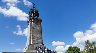 „Възраждане” призова за спокойно разрешаване на спора около Паметника на Съветската армия