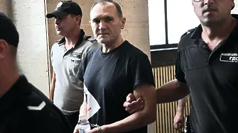 Адвокатът на Божков: Не е екстрадиран от Дубай, сам е решил да се върне, въпреки че му беше забранено от САЩ
