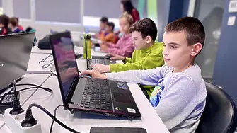 Училищна Телерик Академия отвори приема за безплатни обучения по ИТ за 2023/2024 учебна година
