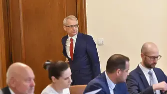 Вижте номерата на партиите и коалициите в бюлетините за местните избори
