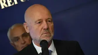 Камионите с хуманитарна помощ влязоха в Газа (видео)