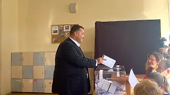 Христо Иванов: Отмяната на машинното гласуване не трябва да демотивира избирателите
