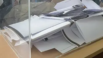 ЦИК: 4 машини са повредени след началото на изборния ден