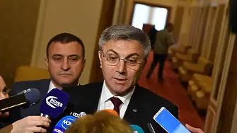 Пеевски вече е единствен председател на ПГ на ДПС