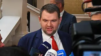 Денков свиква извънредно Съвета по сигурността заради дерогациятa