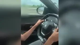 Таксиметров шофьор стрелял пред деца, които играели в двора на училище в София, а след това избягал