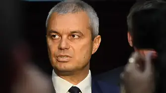 Костадинов: Управляващите се подготвят да вкарат техни хора в КС