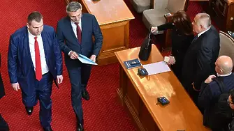 Задържаха още двама заради скандала с подкупа в Спортното министерство