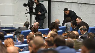 Какво се променя с промените в Конституцията