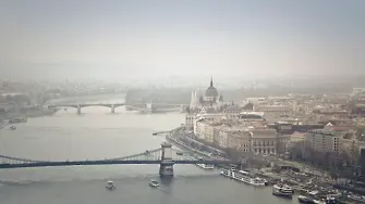 Стотици загинаха при невиждано от 60 години бедствие в Конго (видео) 