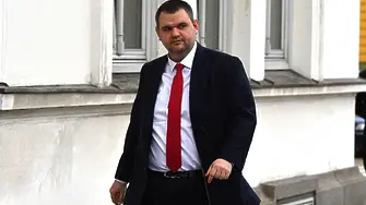 Пеевски за Тагарев: Един самозабравил се министър унизи парламента