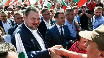100-те национални дефекта от Самуил Петканов: Недоверието към Пеевски