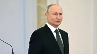 Колебанието на Запада насърчава Путин, предупреди Зеленски