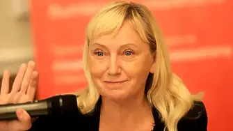 Като признание Елена Йончева приела номинацията на ДПС за евродепутат
