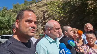 Френски самолети ще се включат в гасенето на пожара на българо-гръцката граница