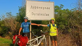 Незрящият Виктор Асенов измина 770 км с колело от Видин до Дуранкулак