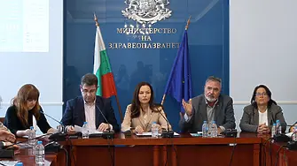 Борбата срещу човешкия папилома вирус: Вече и момчета ще се ваксинират безплатно