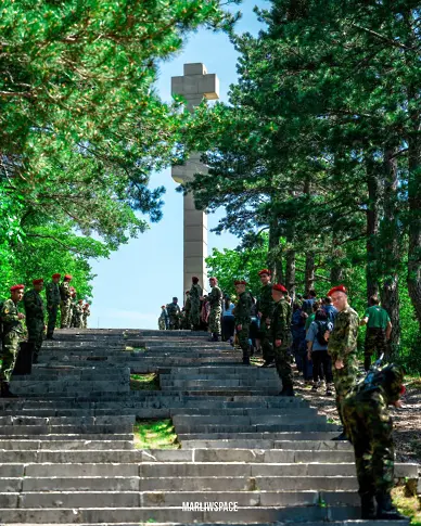 Сведохме глави пред подвига на Христо Ботев и неговата чета / снимки /