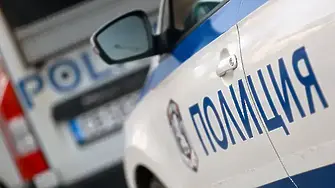 Автомобил блъсна две деца на кръстовище в Русе