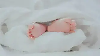 Съмнителна дарителска кампания: Кой стои зад призивите за помощ за болно дете