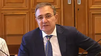 Гуцанов: Фирмата, предлагаща парасейлинг в Несебър, не е била проверявана