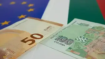 Касите на БНБ работят извънредно