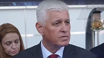 Стоянов: България няма да предоставя повече оръжие на Украйна