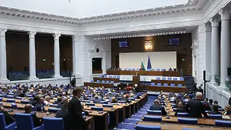 Партиите с критики към Радев: Заявката за вето върху санкциите срещу Русия е грешка