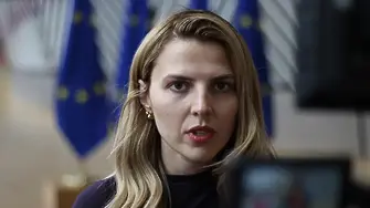 Велислава Петрова: България не блокира санкциите срещу Русия, а защитава националния си интерес