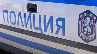 Полицаи спряха за проверка водач във врачанско село и установиха фалшива книжка