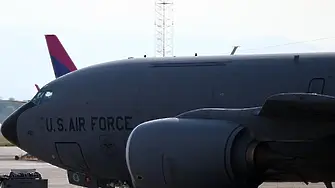 Военнотранспортен самолет на САЩ кацна на летището в Бургас