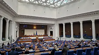 Опозицията с предложения към управляващите за мерки срещу поскъпването на горивата