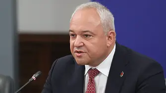 Демерджиев: Може да се окаже, че мантинелите нямат сертификат за качество