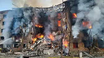Русия нанесе масирани удари по Украйна, трима души са убити