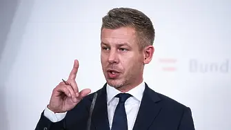 Свалиха имунитета на унгарския премиер Петер Мадяр