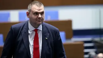 Според Пеевски отговорите за кризата и сигурността на българите са отговорност на Радев