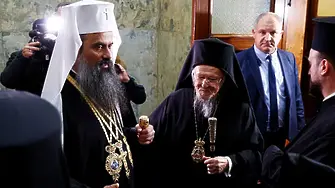 Посрещат Вселенския патриарх Вартоломей в катедралата „Св. Александър Невски“