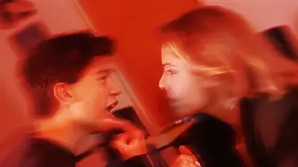 Учителка се борила с ученика, който уби три деца и неин колега в училище в град Бенд в САЩ